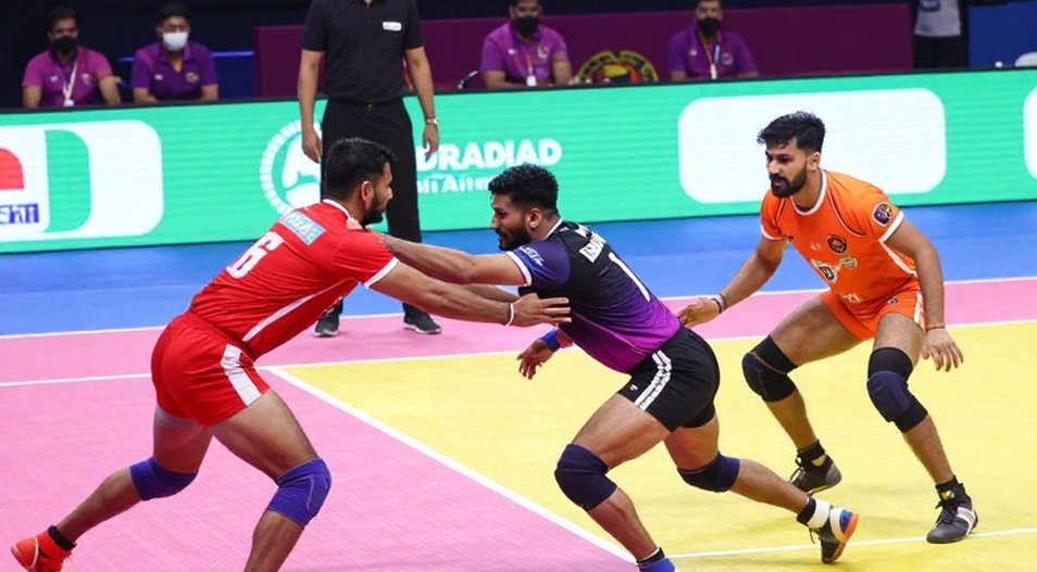 कबड्डी का ट्रांसफर सीज़न: डेटासेट में एक वेरिएबल गायब है