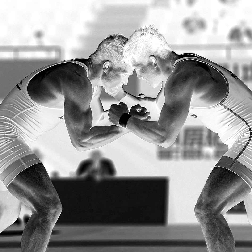 तराजू पर सौ ग्राम, बहीखाते में एक करोड़ चौहत्तर लाख